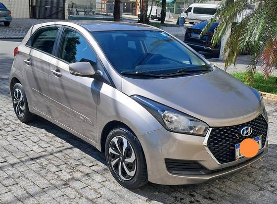 HYUNDAI HB20 1.0 COMFORT PLUS 12V FLEX 4P MANUAL HYUNDAI HB20 1.0 COMFORT PLUS 12V FLEX 4P MANUAL